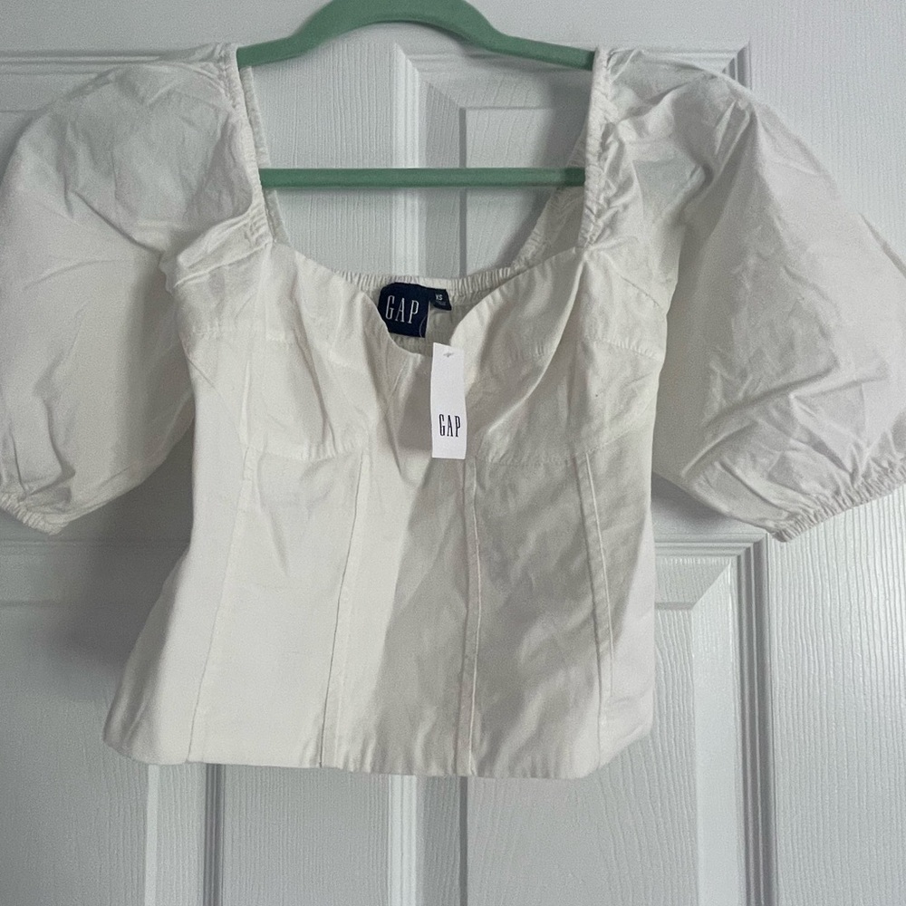 Gap sweetheart neckline, blouse